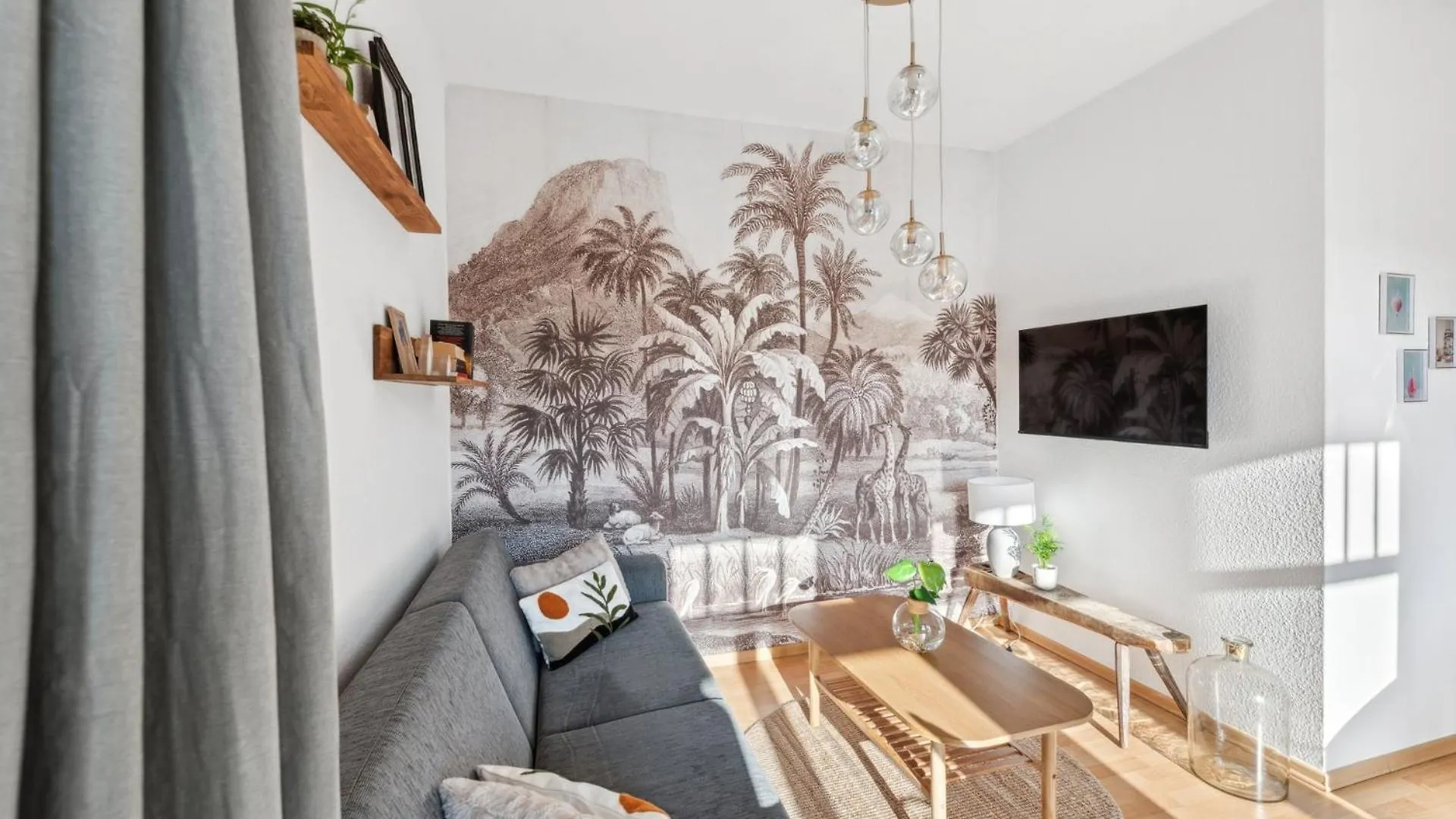 Sonniges Apartment Privatparkplatz Suedterrasse location